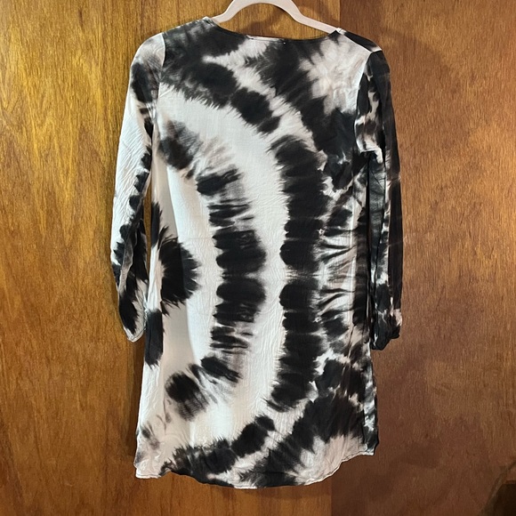 JUNE & HUDSON Black & White Mini Dress Sz XS - Picture 2 of 4